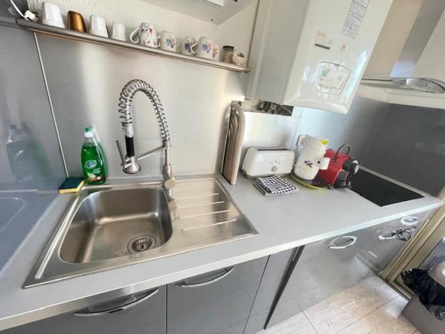 Appartement Face A La Mer Et Au Port Saint Laurent Du Var Avec Jardin Privatif Zewnętrze zdjęcie